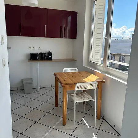 Apartment Joli T3 Avec Parking Prive