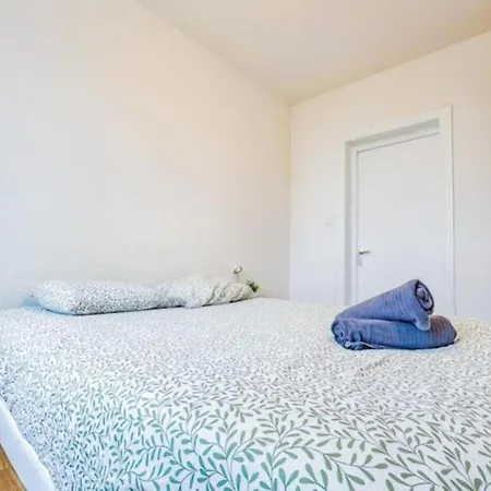 Apartament Joli T3 Avec Parking Prive *