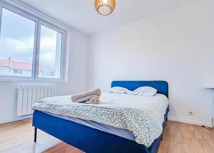 Apartament Joli T3 Avec Parking Prive Clermont-Ferrand